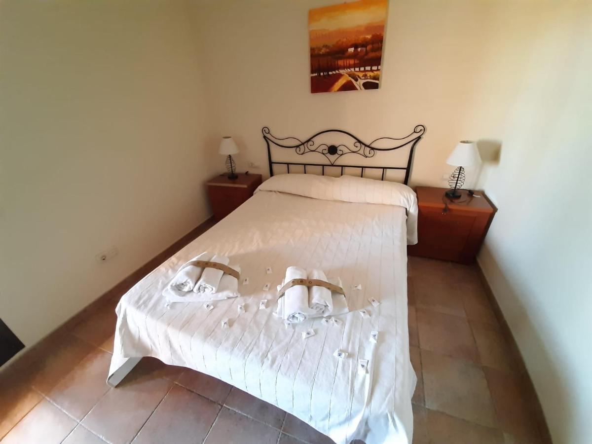 Apartamento 2 Dormitorios.Urb Playa Verde Isla Canela Bagian luar foto